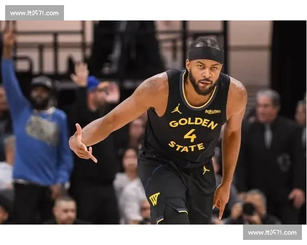 马刺勇士第四场激战成转折点系列赛悬念再起攻防博弈升级明星对决